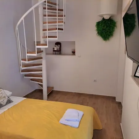 Nice 2 Floors 2 Bathroom In Center Apartman Split