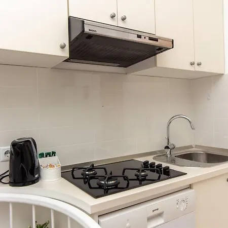 Nice 2 Floors 2 Bathroom In Center Apartman